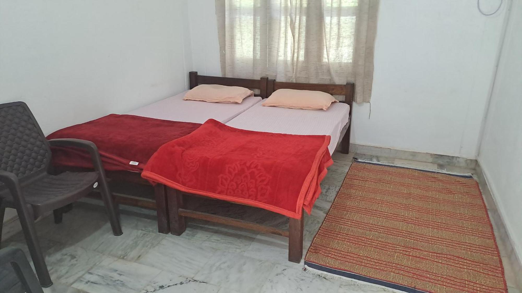 Swami Samarpan Ashram Bed & Breakfast Rishīkesh Екстериор снимка