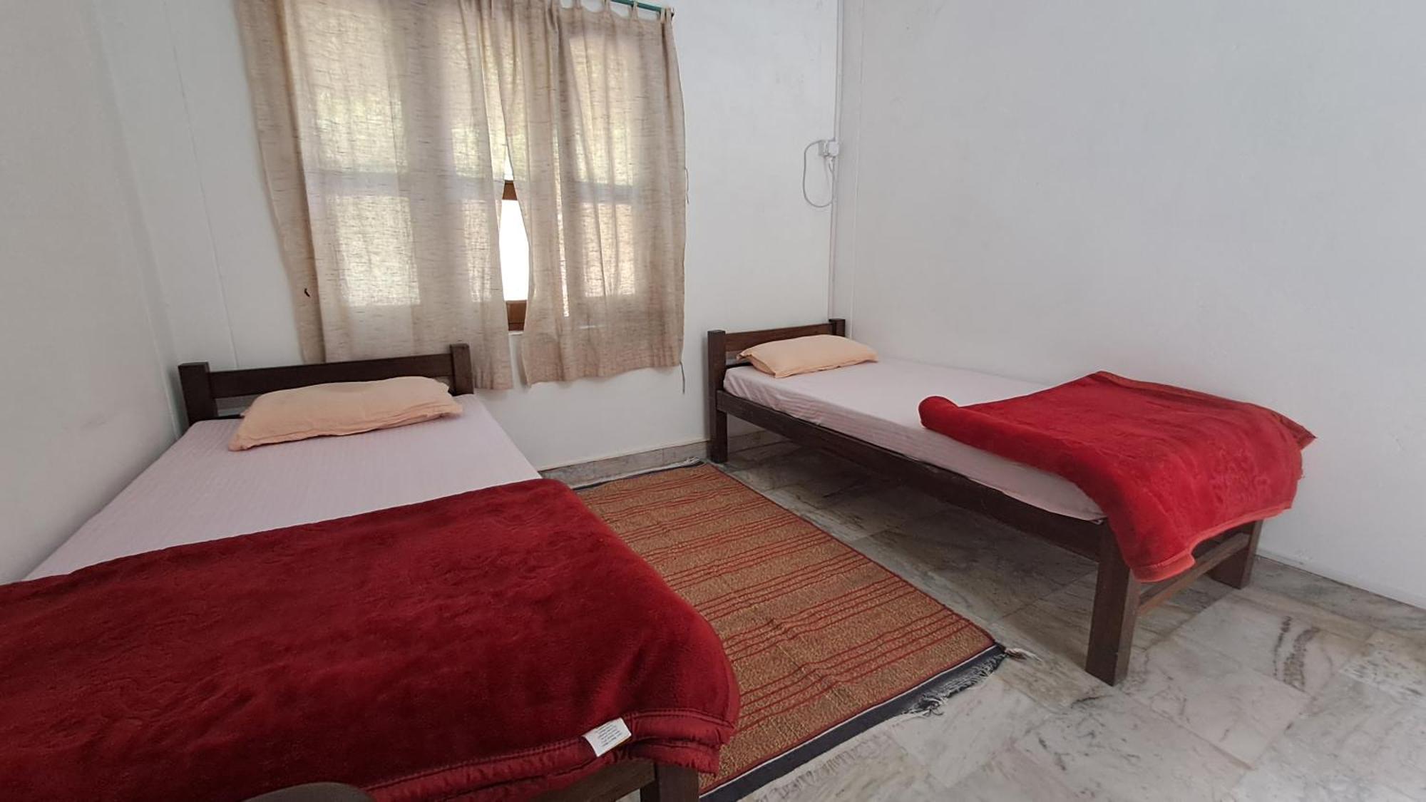 Swami Samarpan Ashram Bed & Breakfast Rishīkesh Екстериор снимка