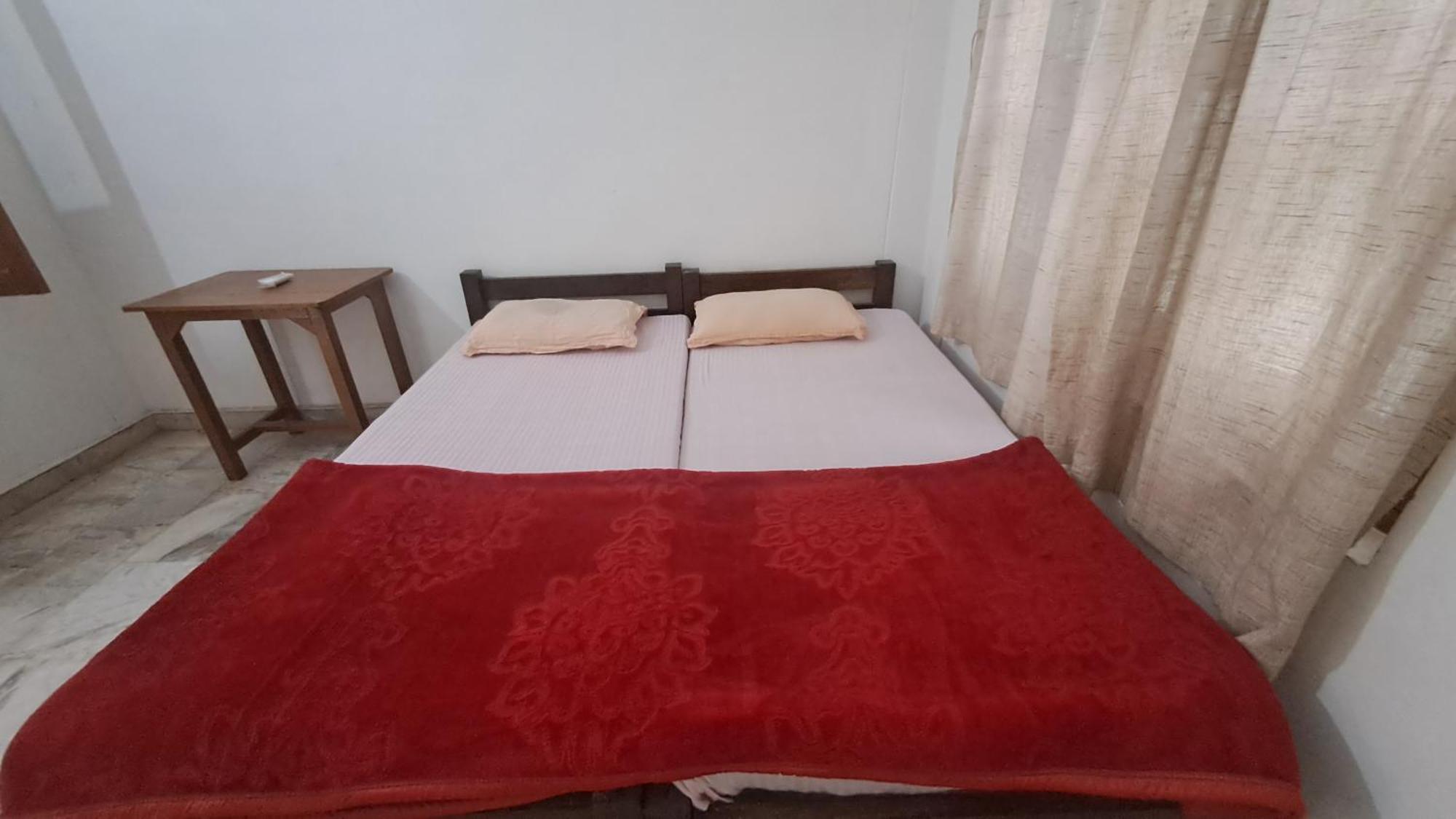 Swami Samarpan Ashram Bed & Breakfast Rishīkesh Екстериор снимка